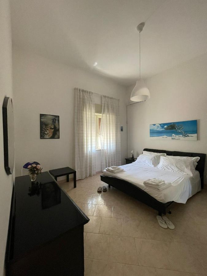 Villa Carmela A San Pietro In Bevagna Bagian luar foto